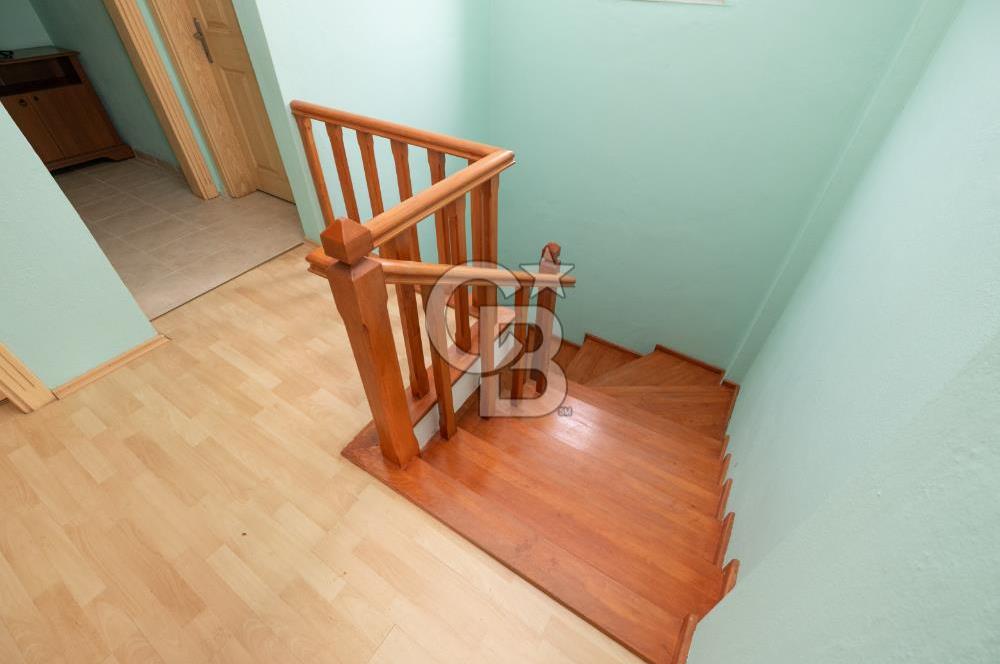 Silivri'de 1 Dönüm Arazi içinde 4+1 Satılık Villa