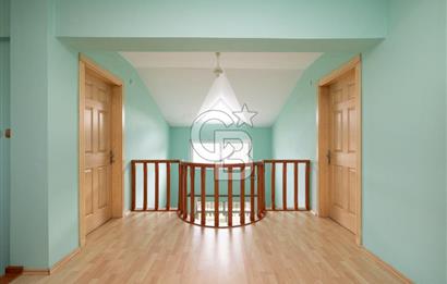 Silivri'de 1 Dönüm Arazi içinde 4+1 Satılık Villa