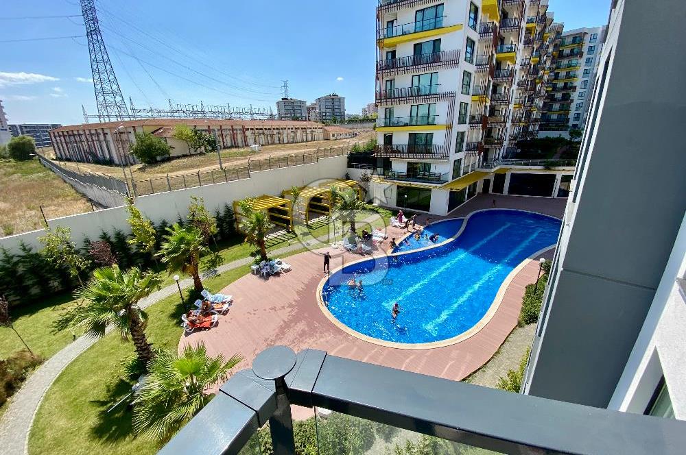 KURTKÖY YENİŞEHİR OPTIMUM GARDENS’TA KAPALI MUTFAKLI, BALKONLU GENİŞ 2+1 DAİRE