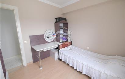 Çiğli Anadolu Caddesi Üzeri Geniş Satılık 3+1 Daire