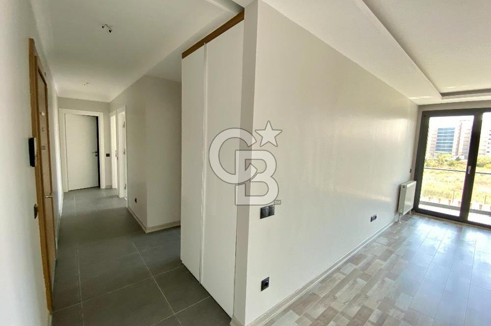KURTKÖY YENİŞEHİR OPTIMUM GARDENS’TA KAPALI MUTFAKLI, BALKONLU GENİŞ 2+1 DAİRE