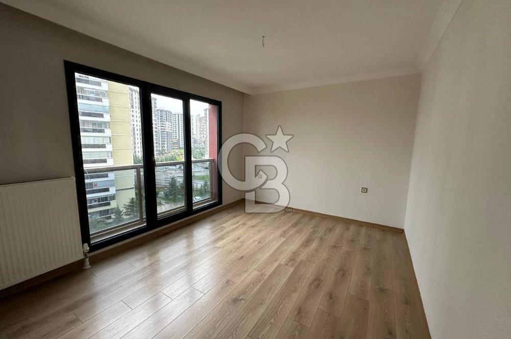 Cumhuriyet Mah.,Site İçerisinde 95 m², 4.Kat, Kiralık, 2+1 Daire