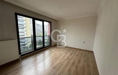 Cumhuriyet Mah.,Site İçerisinde 95 m², 4.Kat, Kiralık, 2+1 Daire