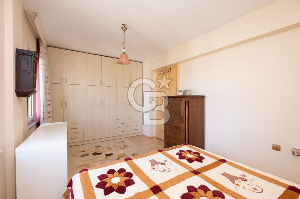 Silivri'de 1 Dönüm Arazi içinde 4+1 Satılık Villa