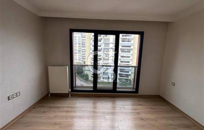 Cumhuriyet Mah.,Site İçerisinde 95 m², 4.Kat, Kiralık, 2+1 Daire