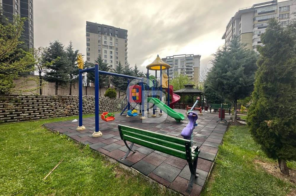 Cumhuriyet Mah.,Site İçerisinde 95 m², 4.Kat, Kiralık, 2+1 Daire