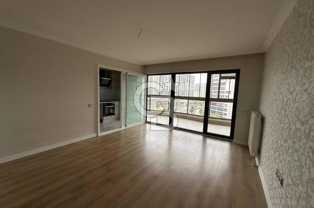 Cumhuriyet Mah.,Site İçerisinde 95 m², 4.Kat, Kiralık, 2+1 Daire