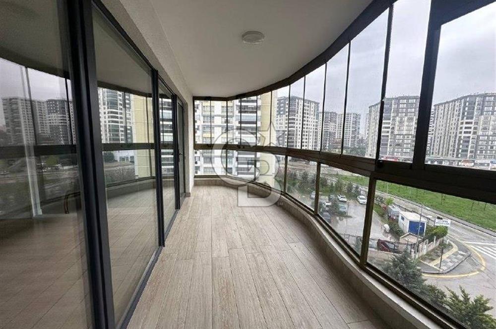 Cumhuriyet Mah.,Site İçerisinde 95 m², 4.Kat, Kiralık, 2+1 Daire