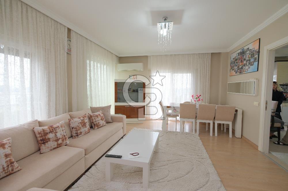 Çiğli Anadolu Caddesi Üzeri Geniş Satılık 3+1 Daire