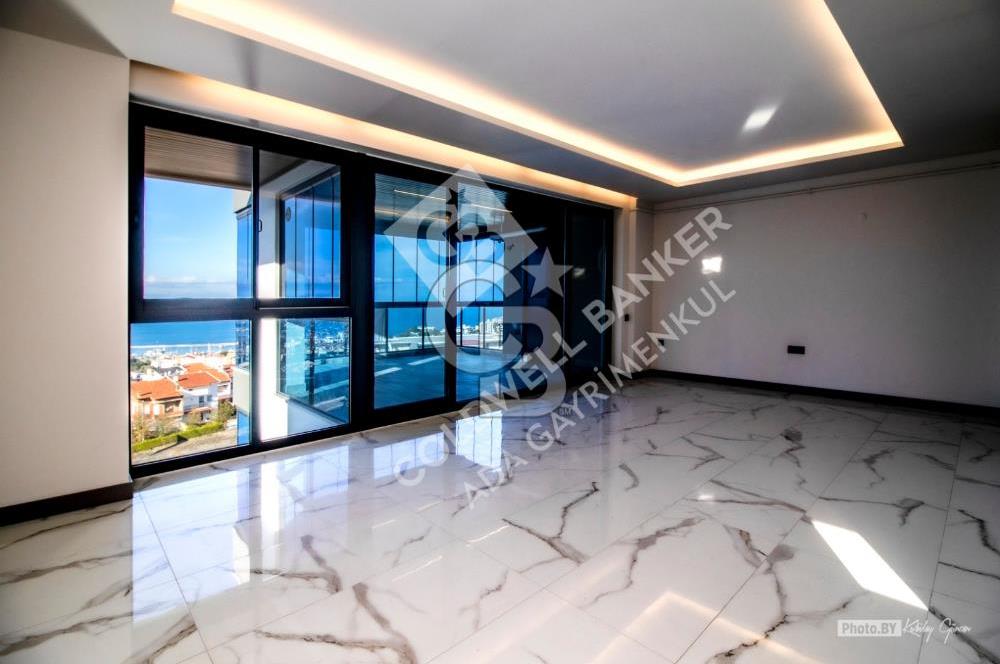 KUŞADASI MERKEZDE DENİZ MANZARALI 3+1 İŞYERİ OFİS