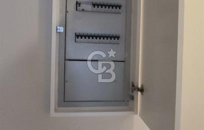 KUŞADASI MERKEZDE DENİZ MANZARALI 3+1 İŞYERİ OFİS