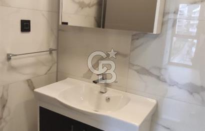 KUŞADASI MERKEZDE DENİZ MANZARALI 3+1 İŞYERİ OFİS