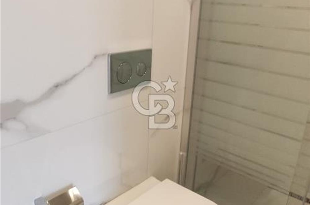 KUŞADASI MERKEZDE DENİZ MANZARALI 3+1 İŞYERİ OFİS