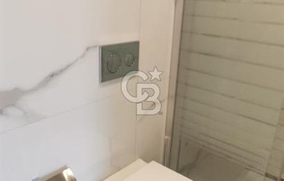 KUŞADASI MERKEZDE DENİZ MANZARALI 3+1 İŞYERİ OFİS
