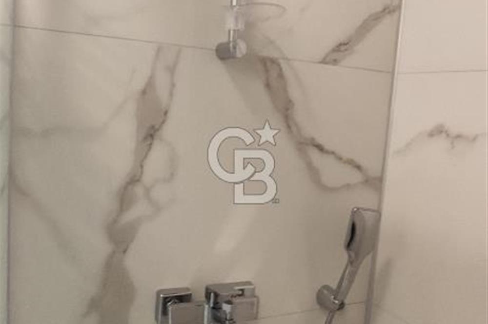 KUŞADASI MERKEZDE DENİZ MANZARALI 3+1 İŞYERİ OFİS