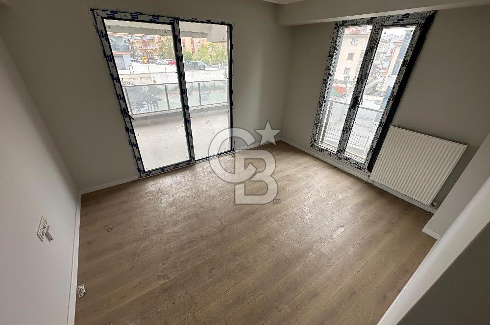 ŞEFKAT MAH. 4+1 G.ODALI E.BANYOLU METROYA YÜRÜME MESAFESİNDE