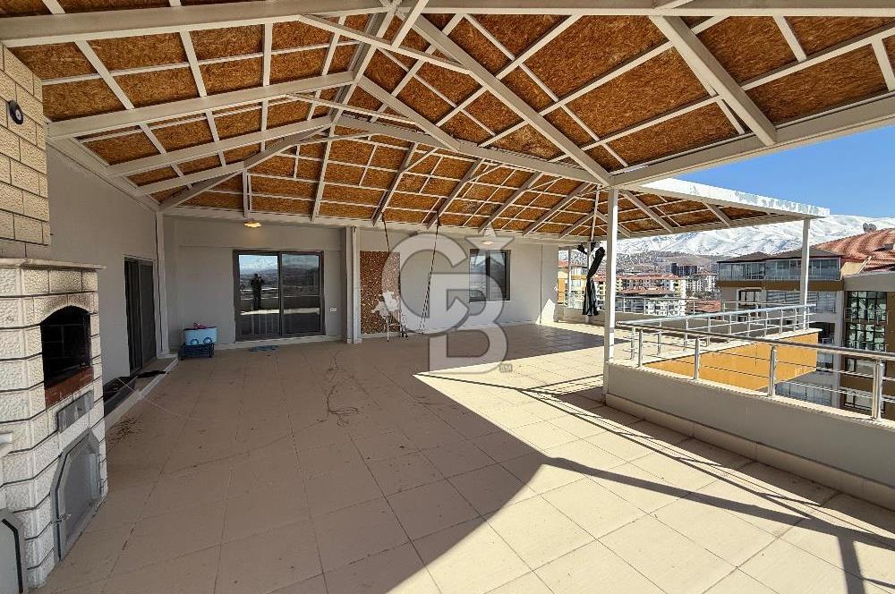 COLDWELL BANKER SAFİR'dn İSTANBUL EVLERİ 2 SATILIK DUBLEKS DAİRE