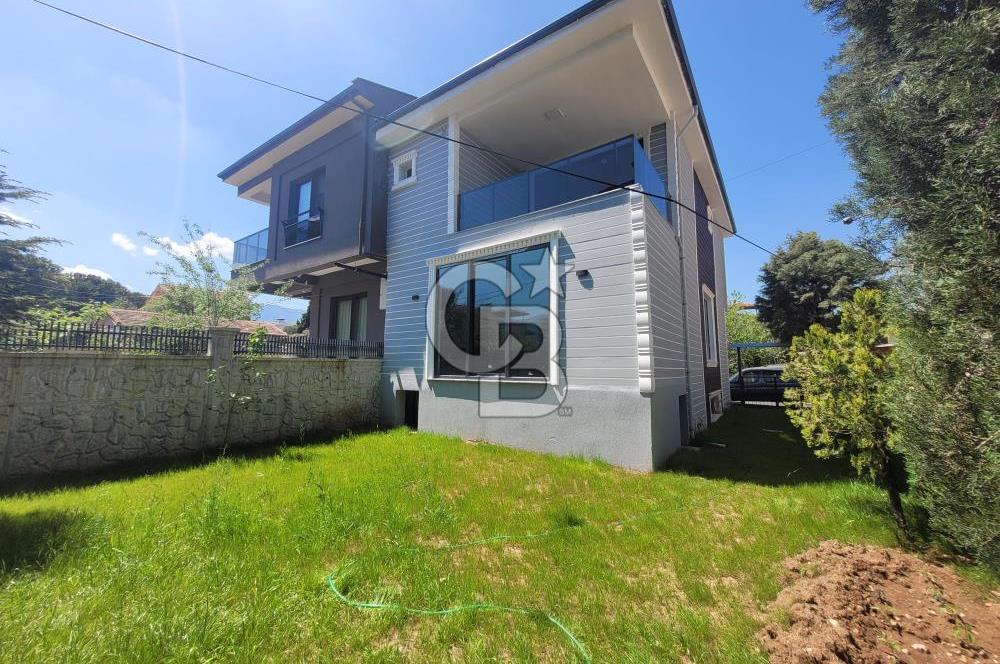 Bahçelievler Mahallesinde 226 m² Satılık 4+1 Villa