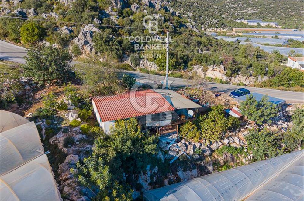 ANTALYA DEMRE KAPAKLI 2 ADET MÜSTAKİL PARSEL SERA VE ORTAKÇI EVİ