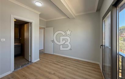 ALİAĞA YENİŞAKRAN 4+1 BÜYÜK BAHÇELİ VE TERASLI SATILIK VİLLA