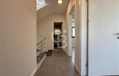 ALİAĞA YENİŞAKRAN 4+1 BÜYÜK BAHÇELİ VE TERASLI SATILIK VİLLA