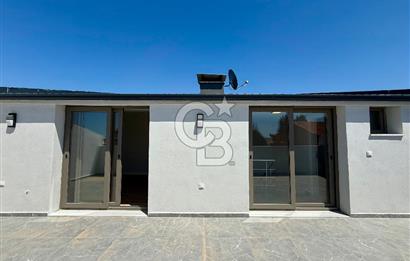 ALİAĞA YENİŞAKRAN 4+1 BÜYÜK BAHÇELİ VE TERASLI SATILIK VİLLA