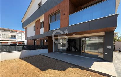 ALİAĞA YENİŞAKRAN 4+1 BÜYÜK BAHÇELİ VE TERASLI SATILIK VİLLA