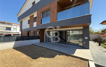 ALİAĞA YENİŞAKRAN 4+1 BÜYÜK BAHÇELİ VE TERASLI SATILIK VİLLA
