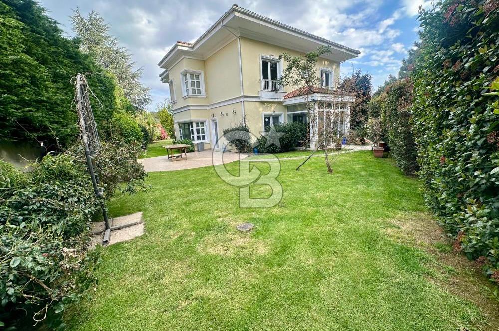 Çekmeköy Merkez mah. Park Konaklar Kiralık 6+2 Villa 
