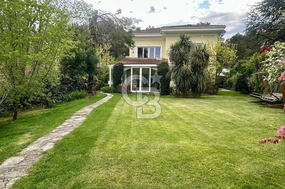 Çekmeköy Merkez mah. Park Konaklar Kiralık 6+2 Villa 