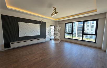 ÇANAKKALE KARACAÖREN DE HAVUZLU SİTE İÇERİSİNDE SATILIK 2+1 LÜKS DAİRE