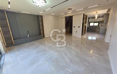 Bahçelievler Mahallesinde 226 m² Satılık 4+1 Villa