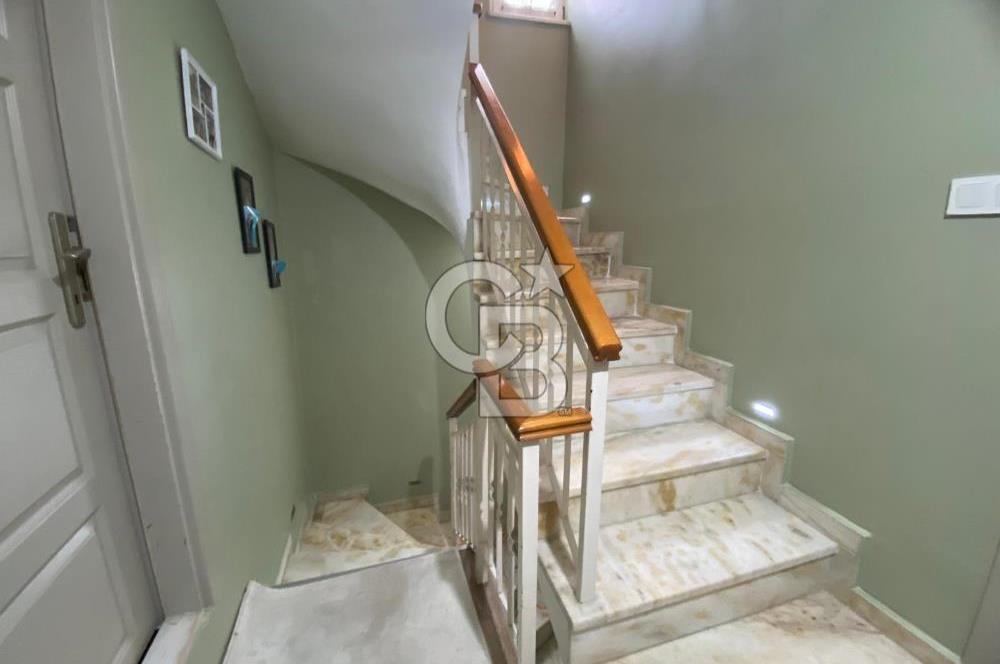 Manisa Güzelyurt'ta Site İçerisinde Villa
