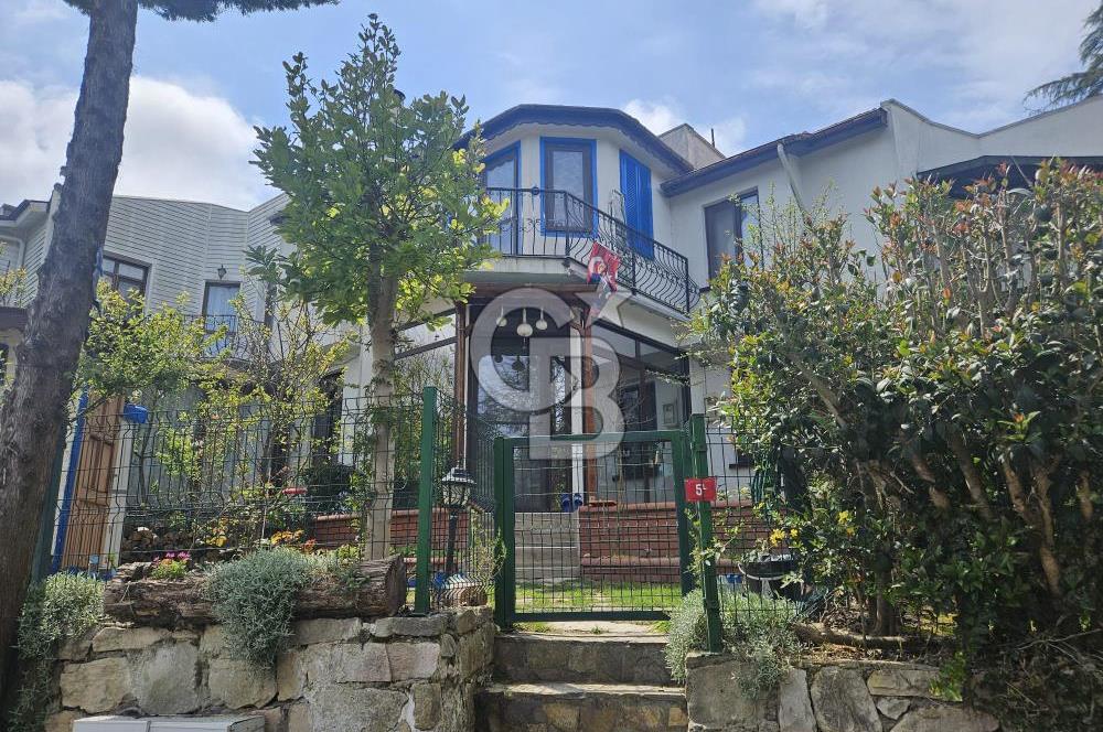 Şile Çayırbaşı Mah. Doğanın Kalbinde Satılık Villa
