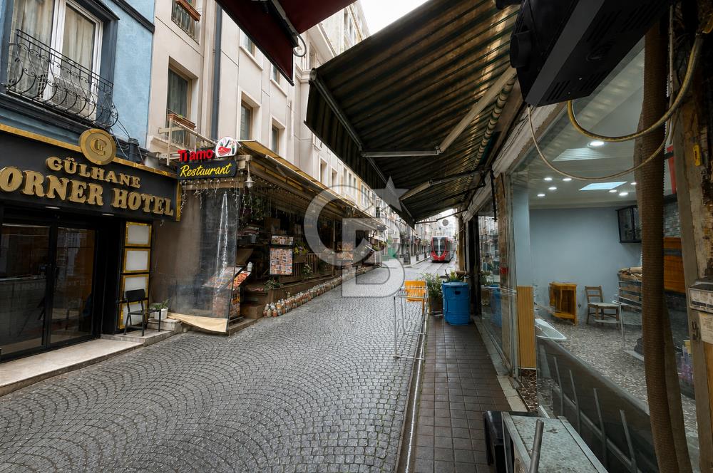 FATİH SİRKECİ TRAMVAY CEPHE KÖŞE 2 TAPU SATILIK DÜKKAN