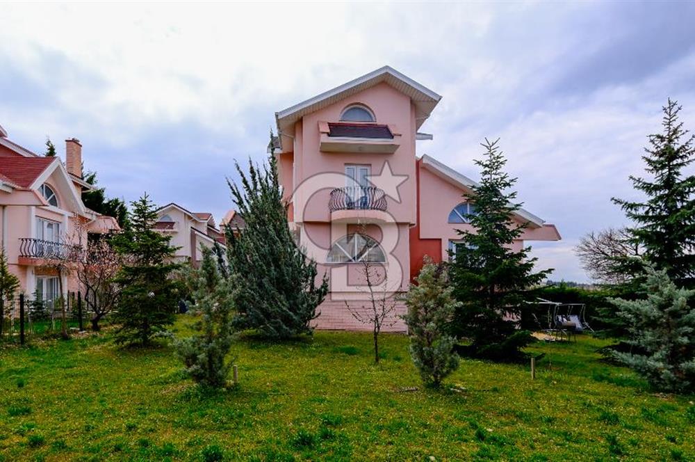 Tulumtaş Çevregöl Parlementerler Sitesi-1 Kiralık 5+2 Villa