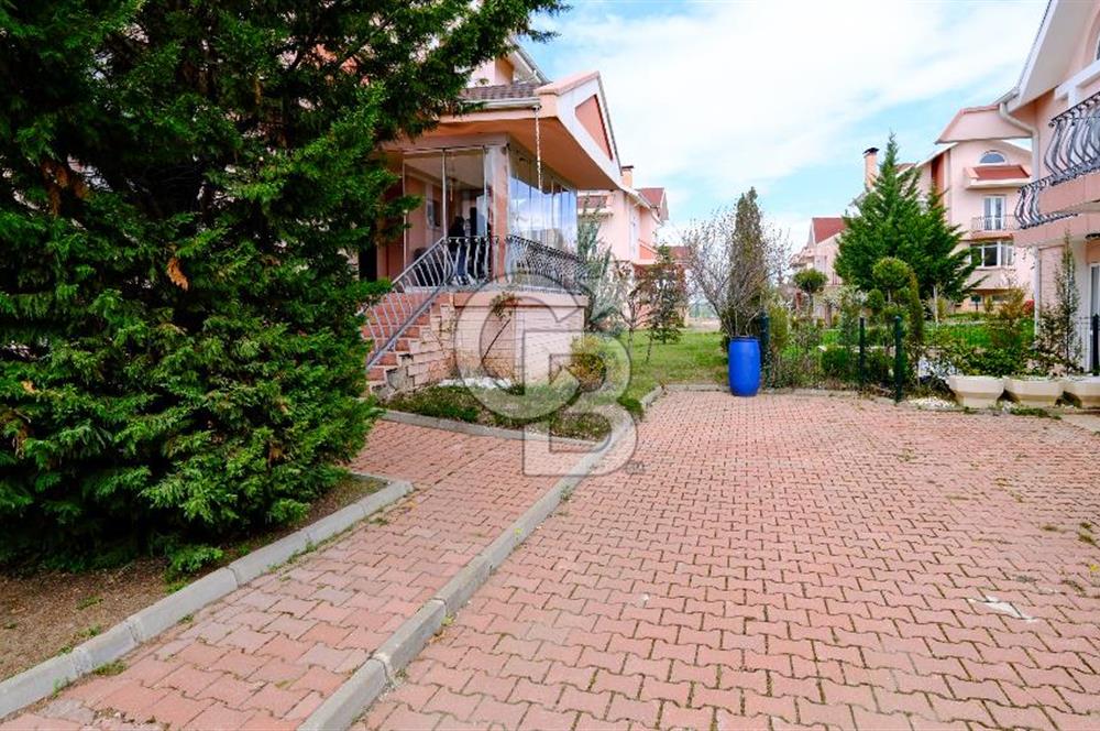 Tulumtaş Çevregöl Parlementerler Sitesi-1 Kiralık 5+2 Villa
