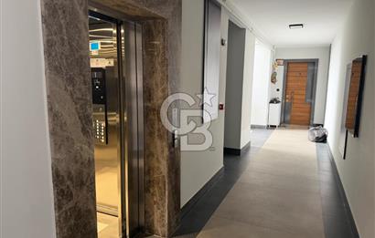 Gölbaşında Ana Cadde Üzeri, Çift Cepheli Kapalı Balkonlu 4+1