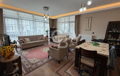 Gölbaşında Ana Cadde Üzeri, Çift Cepheli Kapalı Balkonlu 4+1