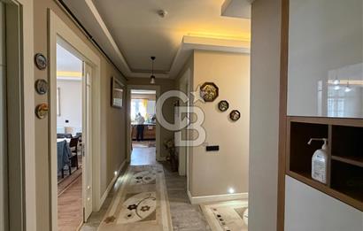 Gölbaşında Ana Cadde Üzeri, Çift Cepheli Kapalı Balkonlu 4+1