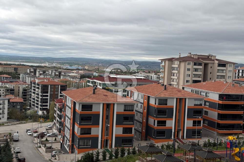 Gölbaşında Ana Cadde Üzeri, Çift Cepheli Kapalı Balkonlu 4+1