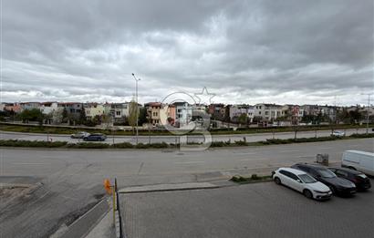 Gölbaşında Ana Cadde Üzeri, Çift Cepheli Kapalı Balkonlu 4+1