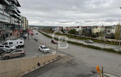 Gölbaşında Ana Cadde Üzeri, Çift Cepheli Kapalı Balkonlu 4+1