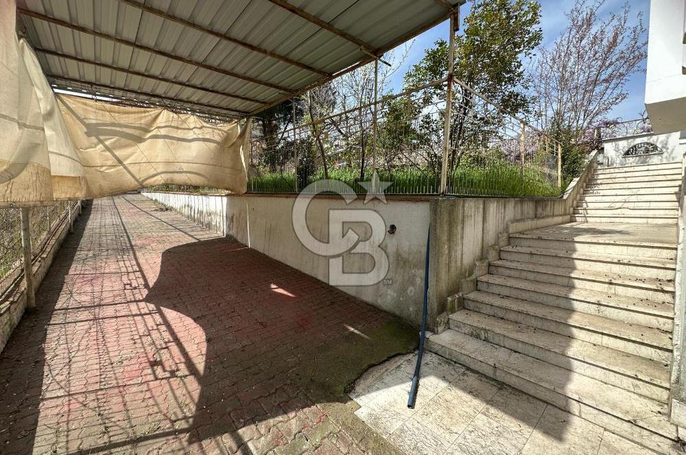GÖLCÜK YAZLIK'TA KİRALIK MALİKANE KURUMSAL KULLANIMA UYGUN.