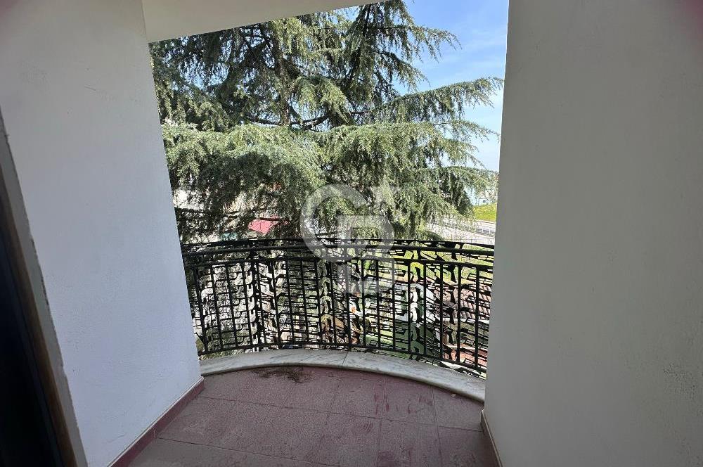 GÖLCÜK YAZLIK'TA KİRALIK MALİKANE KURUMSAL KULLANIMA UYGUN.