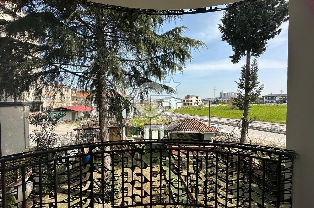 GÖLCÜK YAZLIK'TA KİRALIK MALİKANE KURUMSAL KULLANIMA UYGUN.