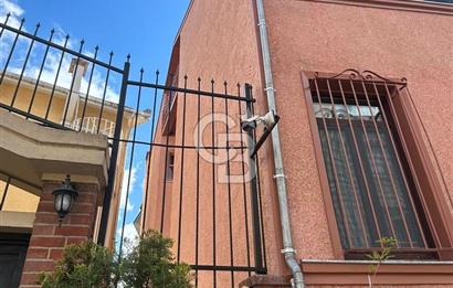 Ortaköyde Komple Bina | Yenilenmiş, Çok Amaçlı Kullanıma Uygun
