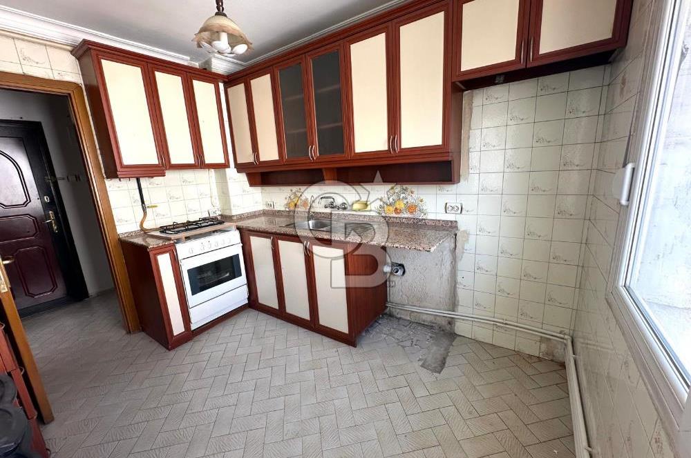 Karşıyaka Bahçelievler Cevdet Bilsay Caddesinde 3+1 KiralıkDaire