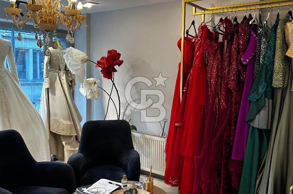 Şişli Hacı Mansur Sokakta devren kiralık gelinlik dükkanı 