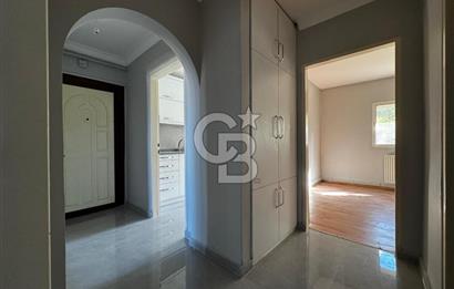 Evka-2 'de Deniz Manzaralı, Aydınlık, Tadilatlı Kiralık 2+1 Daire